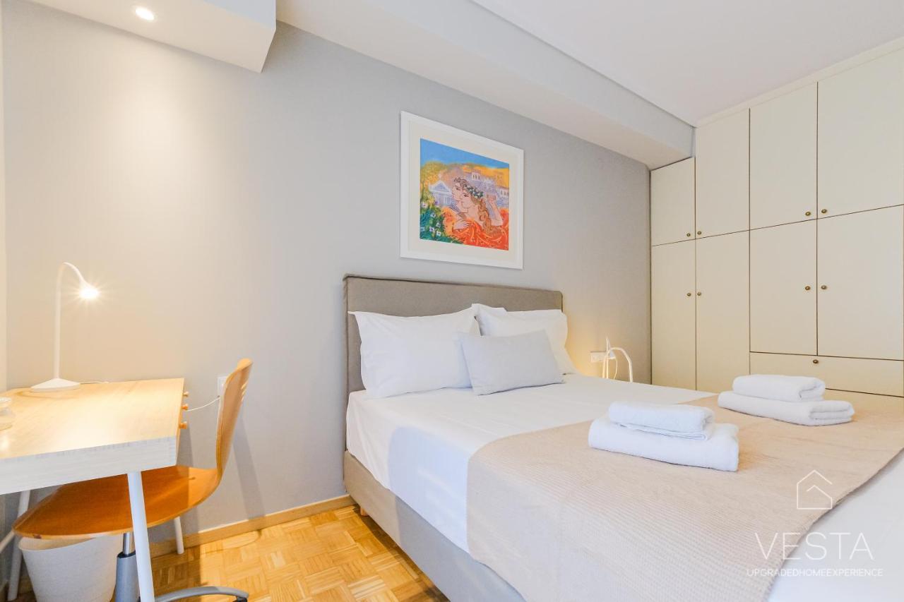 The Modern World Apartment, Vesta Philoxenia